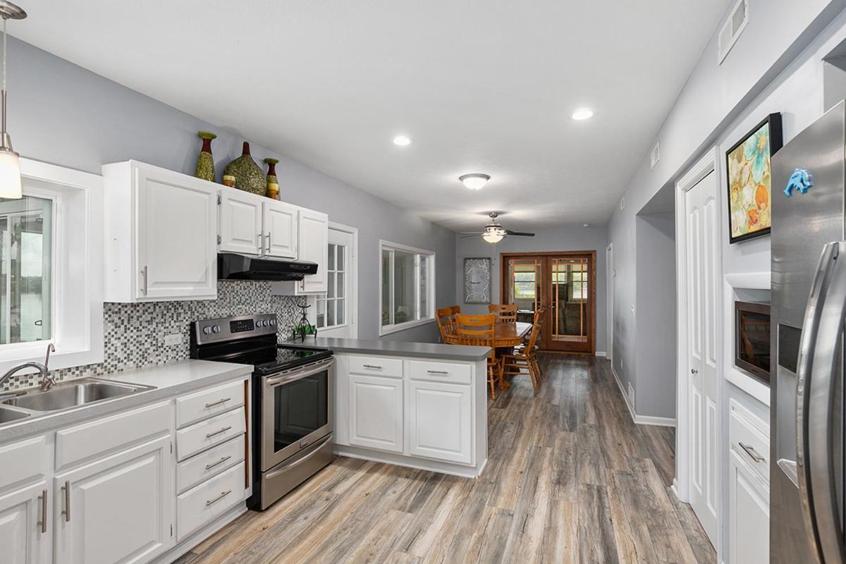Lakeside Getaway With Dock, Firepit, Grill Newaygo Eksteriør bilde