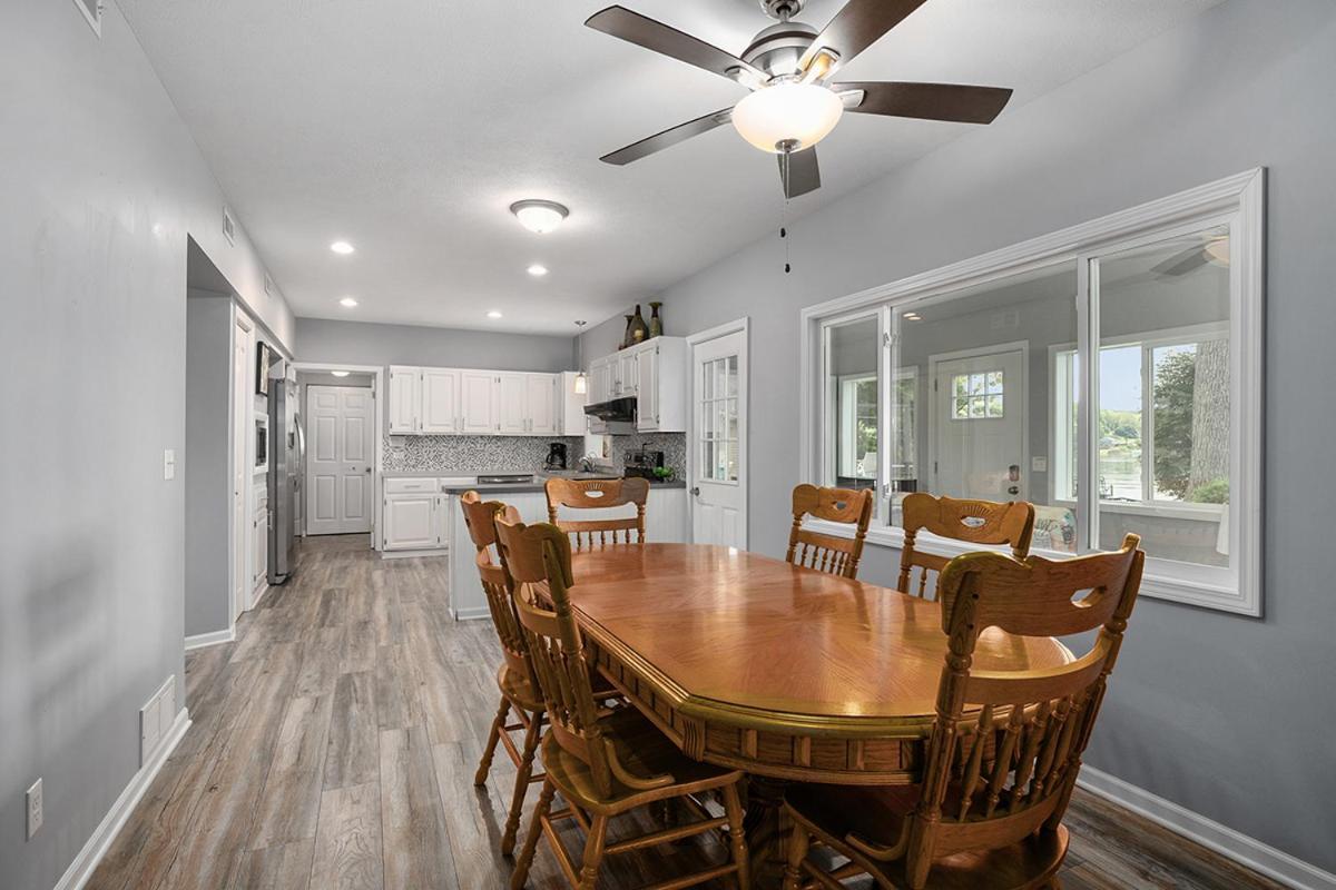 Lakeside Getaway With Dock, Firepit, Grill Newaygo Eksteriør bilde