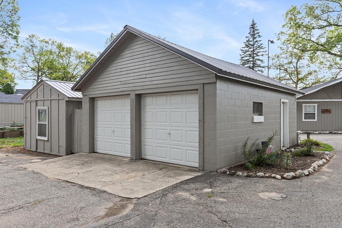 Lakeside Getaway With Dock, Firepit, Grill Newaygo Eksteriør bilde